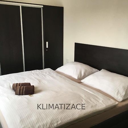 Hotel Jordanek Opocno Экстерьер фото