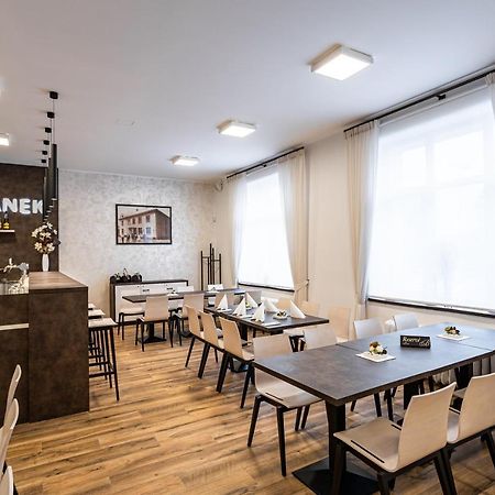 Hotel Jordanek Opocno Экстерьер фото
