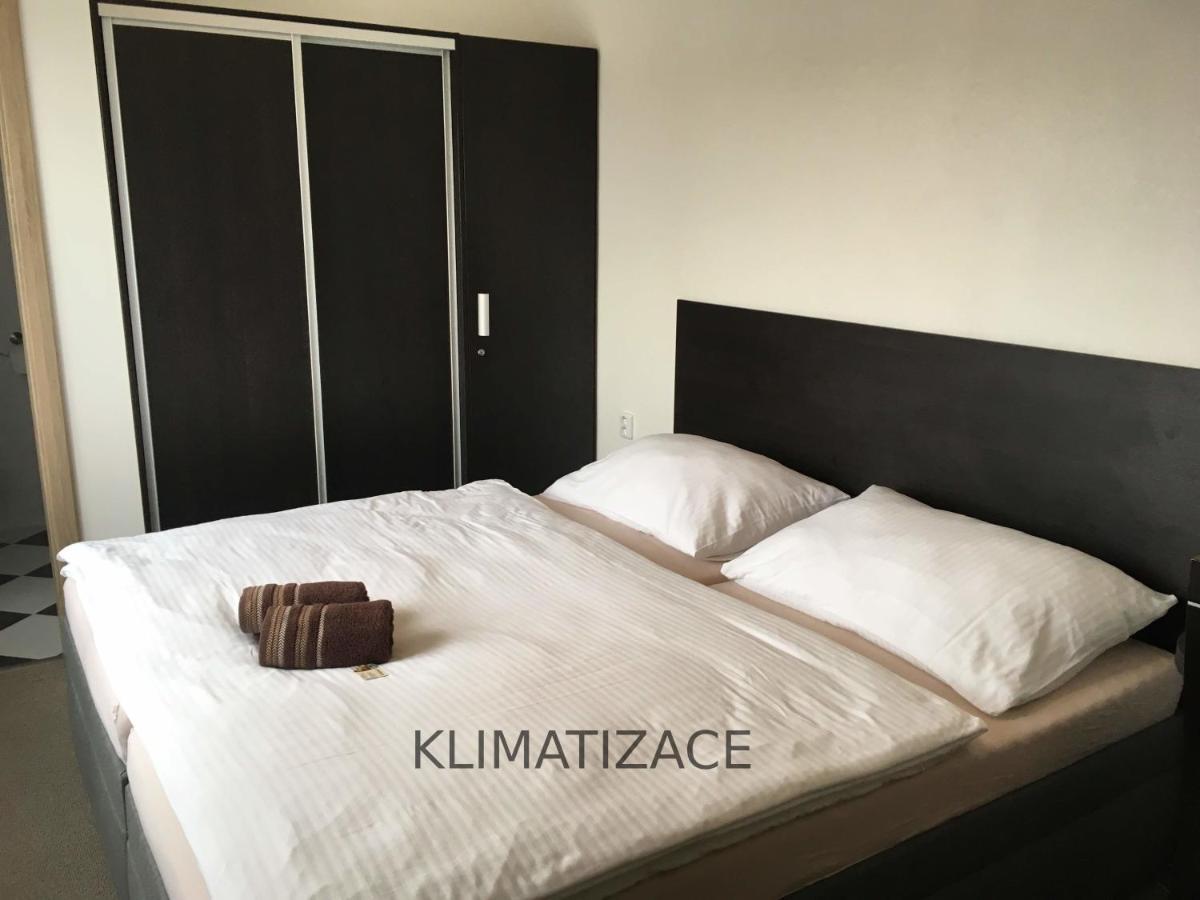 Hotel Jordanek Opocno Экстерьер фото
