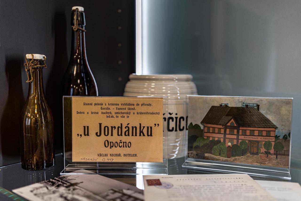 Hotel Jordanek Opocno Экстерьер фото